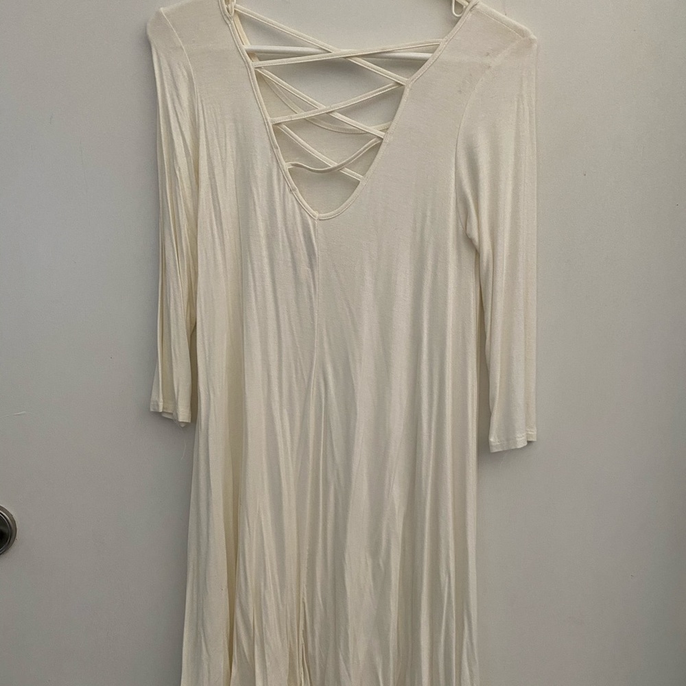 Small Short ivory dress with back design
